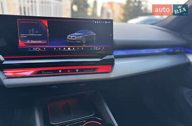 Седан BMW i5 2024 в 