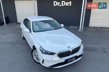 Седан BMW i5 2024 в 