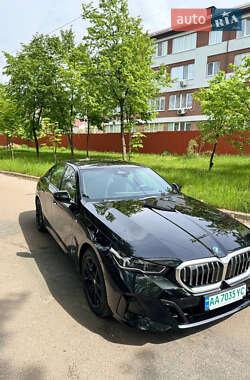 Седан BMW i5 2023 в Киеве