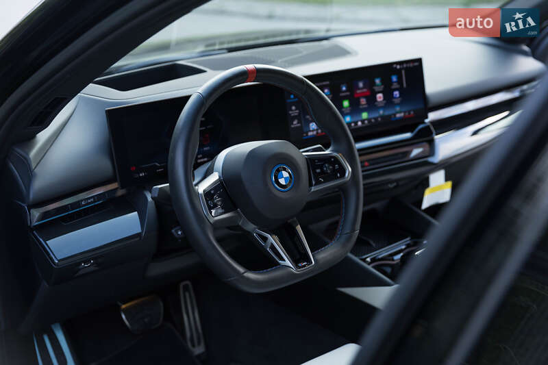 Седан BMW i5 2024 в Луцьку