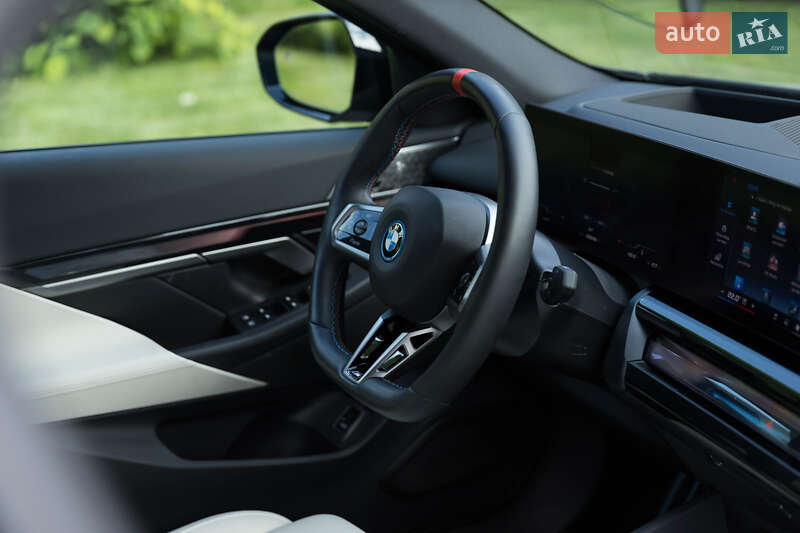 Седан BMW i5 2024 в Луцьку