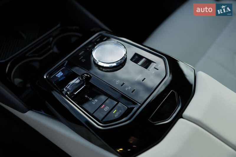 Седан BMW i5 2024 в Луцьку