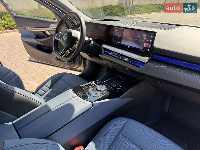 Седан BMW i5 2024 в Одессе