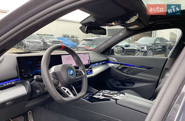 Универсал BMW i5 2025 в  фото 7 Универсал BMW i5 2025 в
