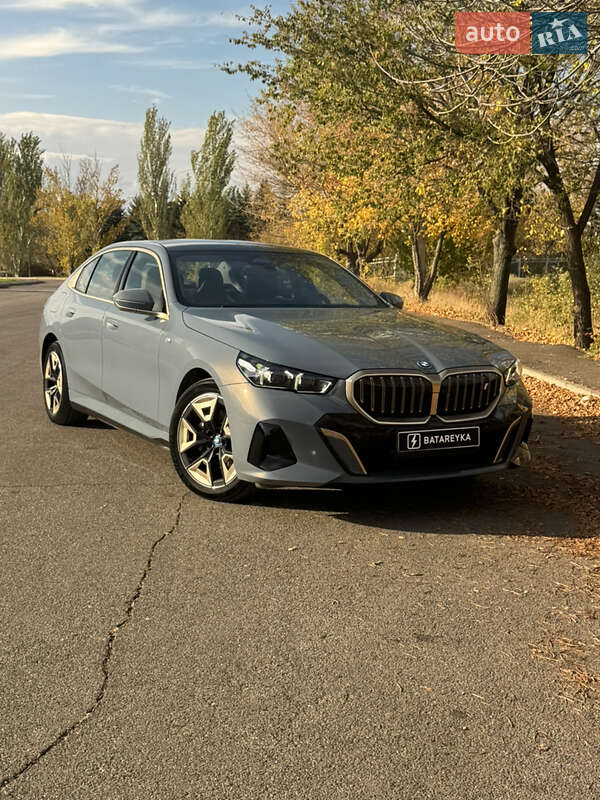 Седан BMW i5 2024 в Кривом Роге фото Седан BMW i5 2024 в Кривом Роге