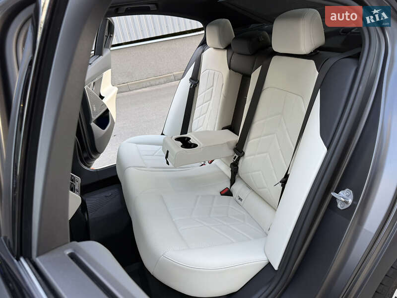 Седан BMW i5 2023 в Киеве фото 55 Седан BMW i5 2023 в Киеве