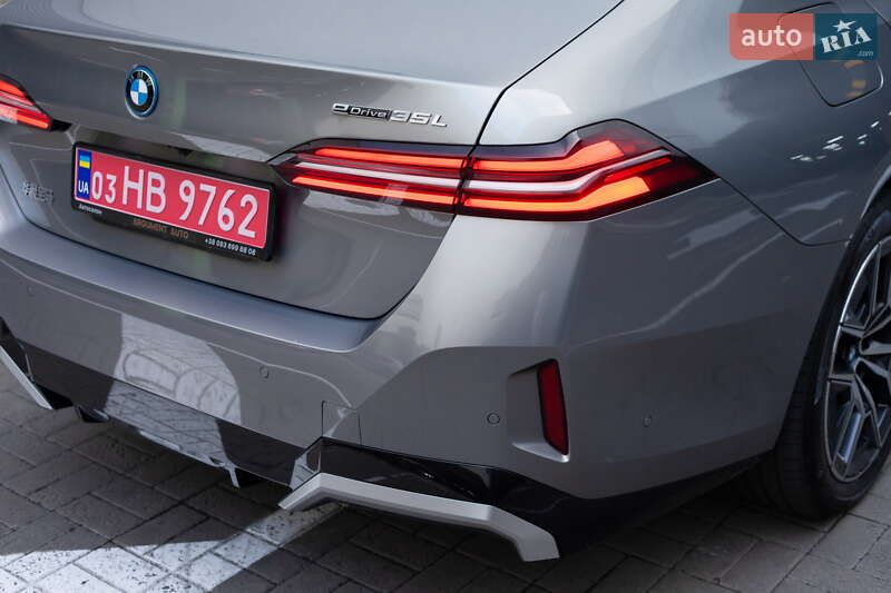 Седан BMW i5 2024 в Киеве фото 10 Седан BMW i5 2024 в Киеве