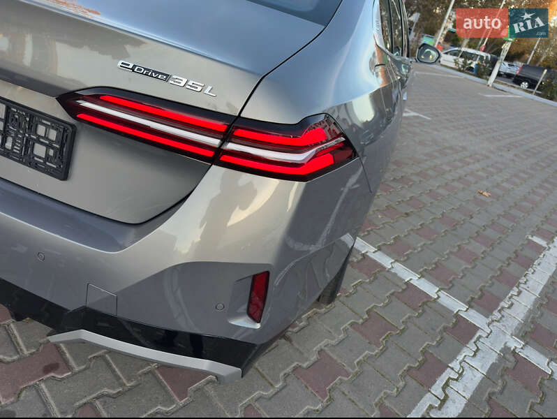 Седан BMW i5 2024 в Одессе