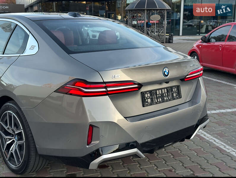 Седан BMW i5 2024 в Одессе