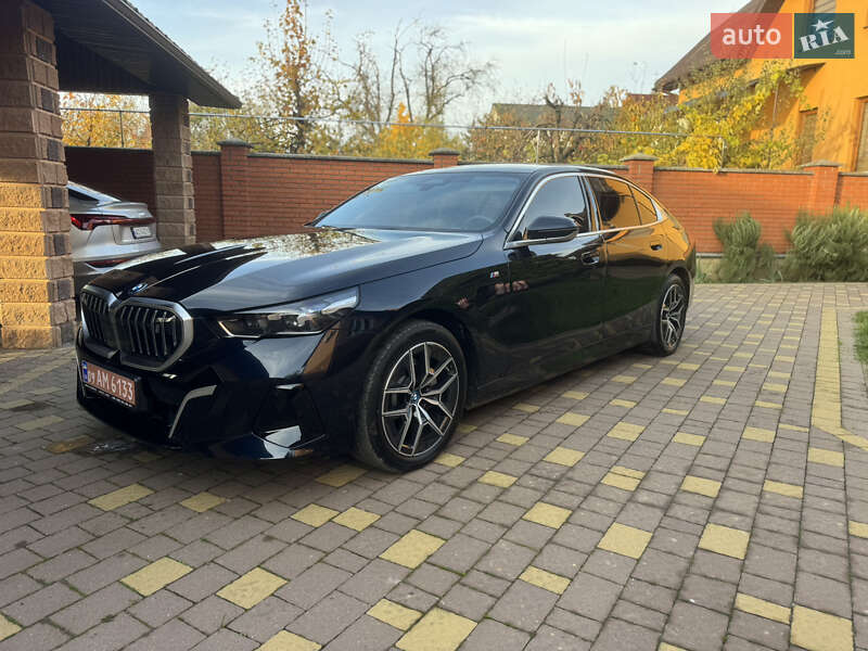 Седан BMW i5 2024 в Мукачевому