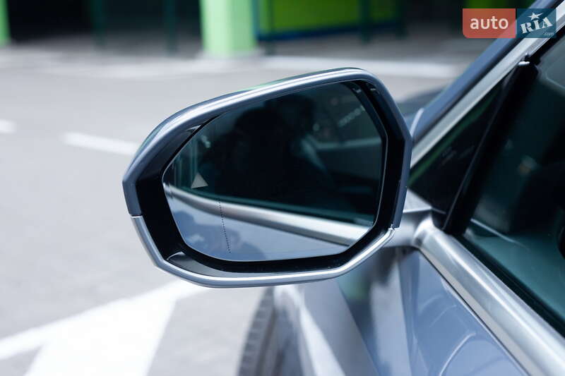 Седан BMW i5 2024 в Киеве