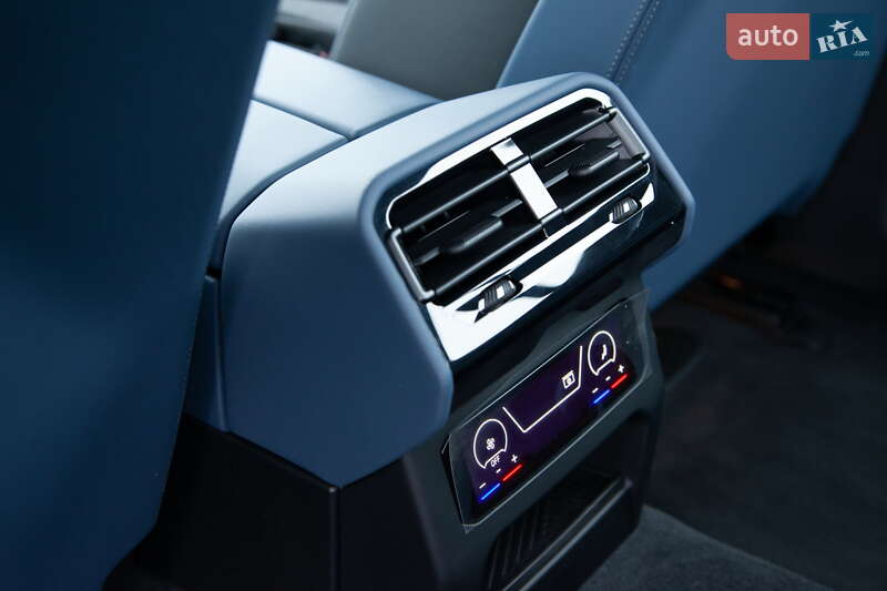 Седан BMW i5 2024 в Киеве