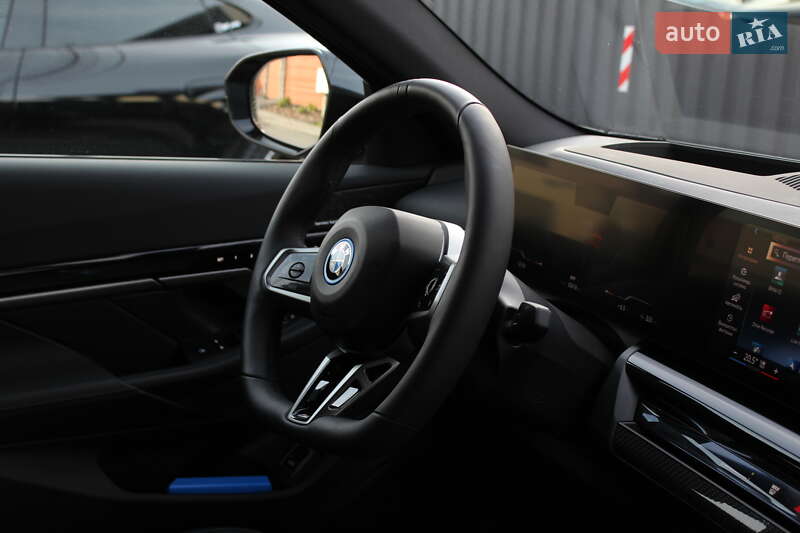 Седан BMW i5 2025 в Києві