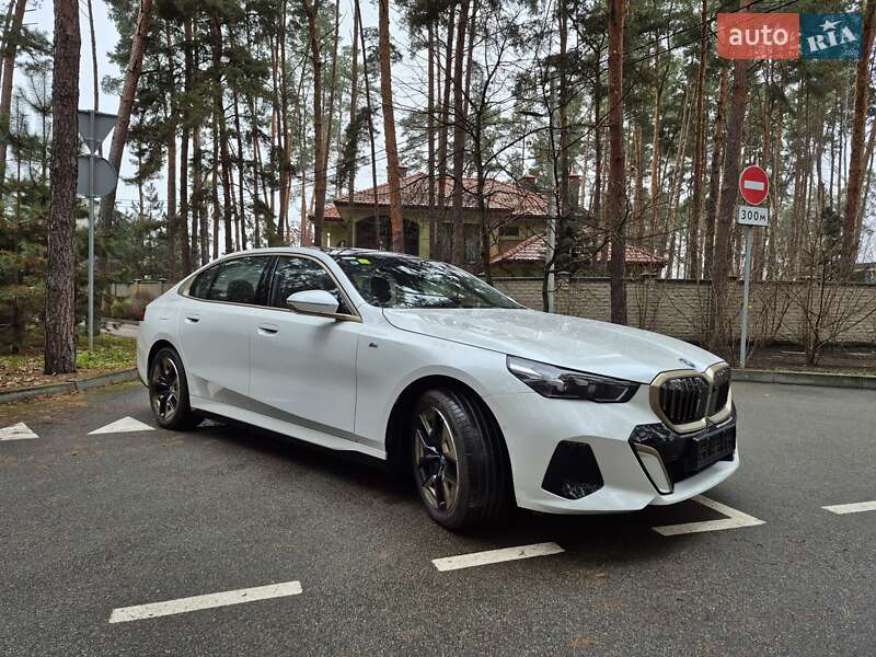 Седан BMW i5 2024 в Шевченково