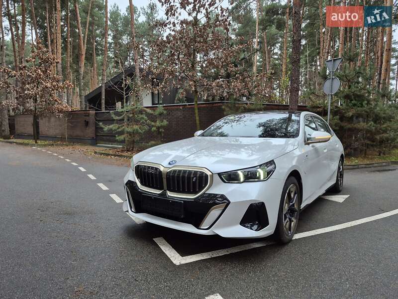 Седан BMW i5 2024 в Шевченково