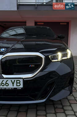 Седан BMW i5 2024 в Львові