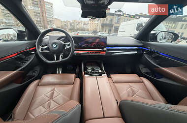 Седан BMW i5 2024 в Тернополі