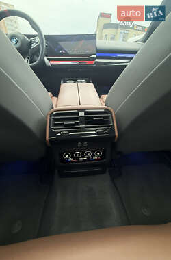 Седан BMW i5 2024 в Тернополі