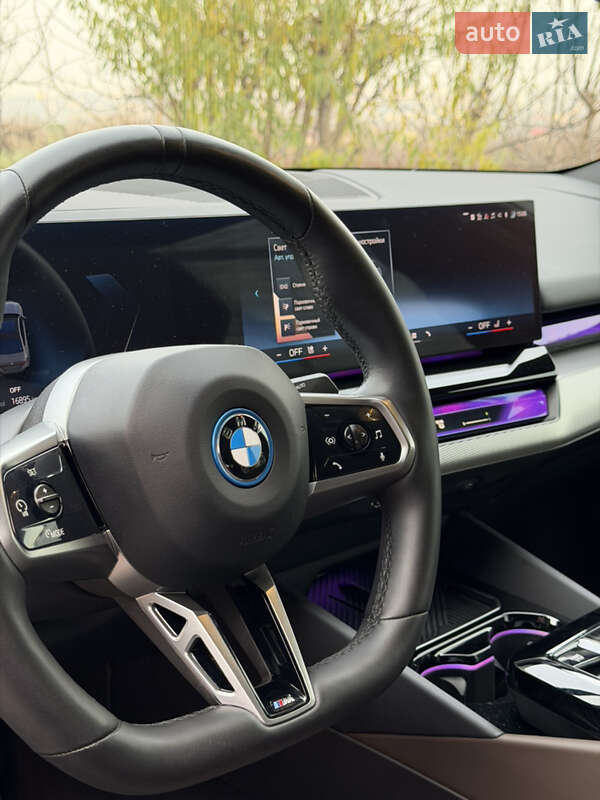 Седан BMW i5 2023 в Черновцах