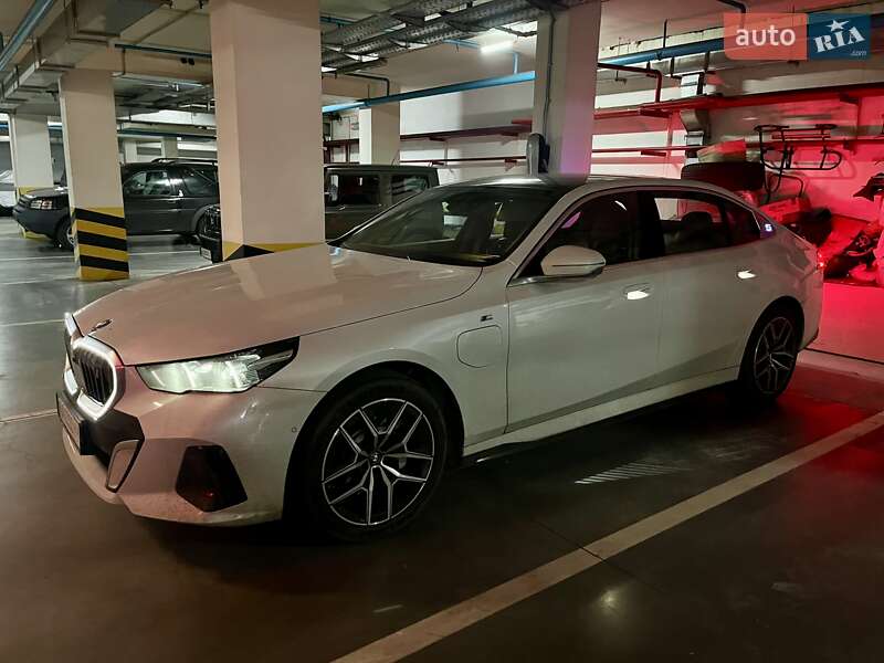 Седан BMW i5 2024 в Киеве фото 5 Седан BMW i5 2024 в Киеве
