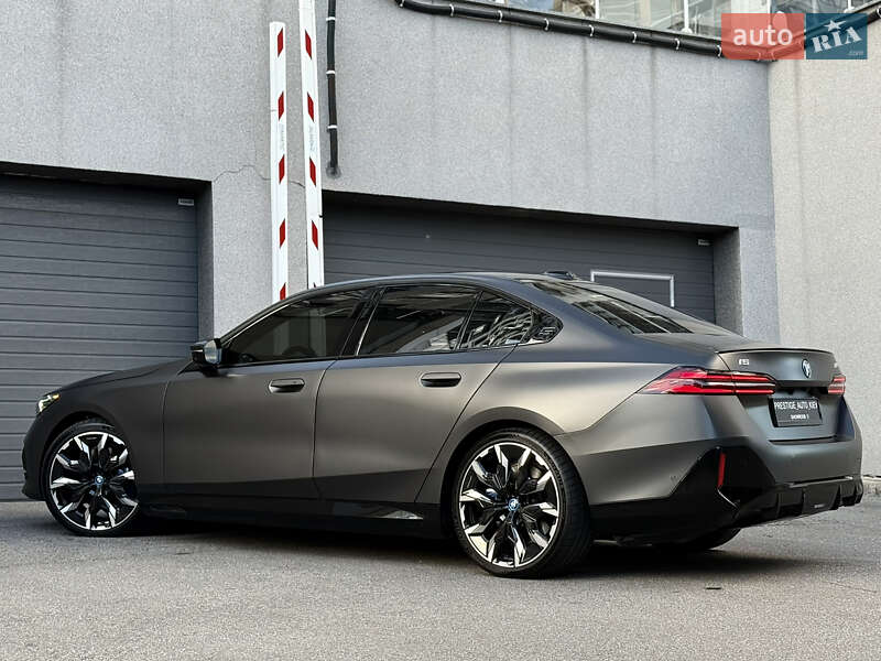 Седан BMW i5 2023 в Києві