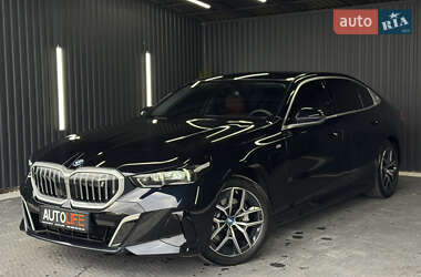 Седан BMW i5 2024 в Мукачевому
