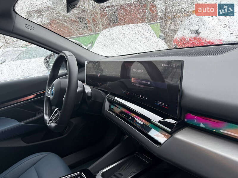 Седан BMW i5 2024 в Киеве