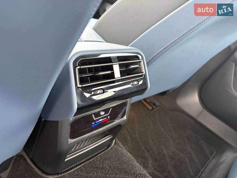 Седан BMW i5 2024 в Киеве