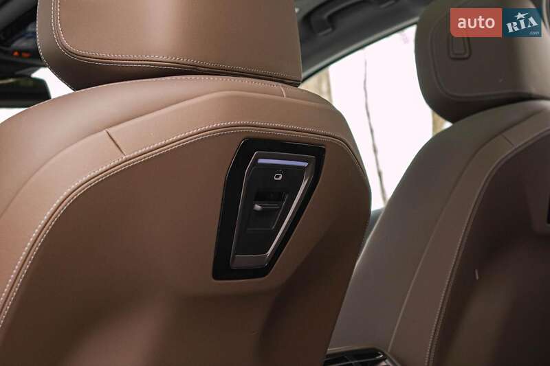 Седан BMW i5 2024 в Киеве