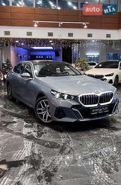 Седан BMW i5 2024 в Днепре