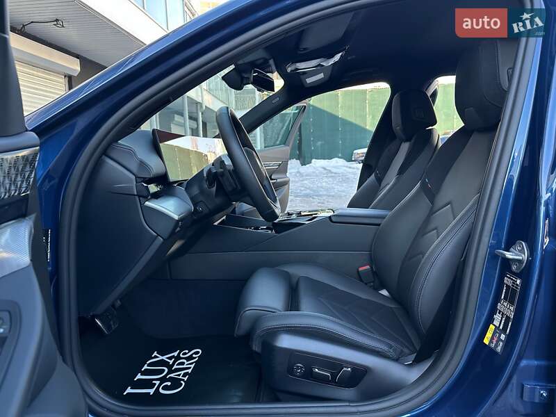 Седан BMW i5 2024 в Києві