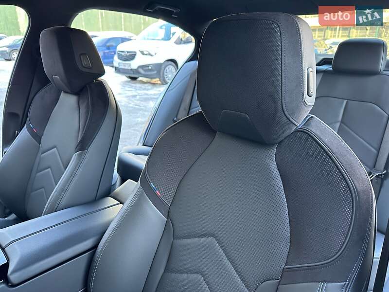 Седан BMW i5 2024 в Києві