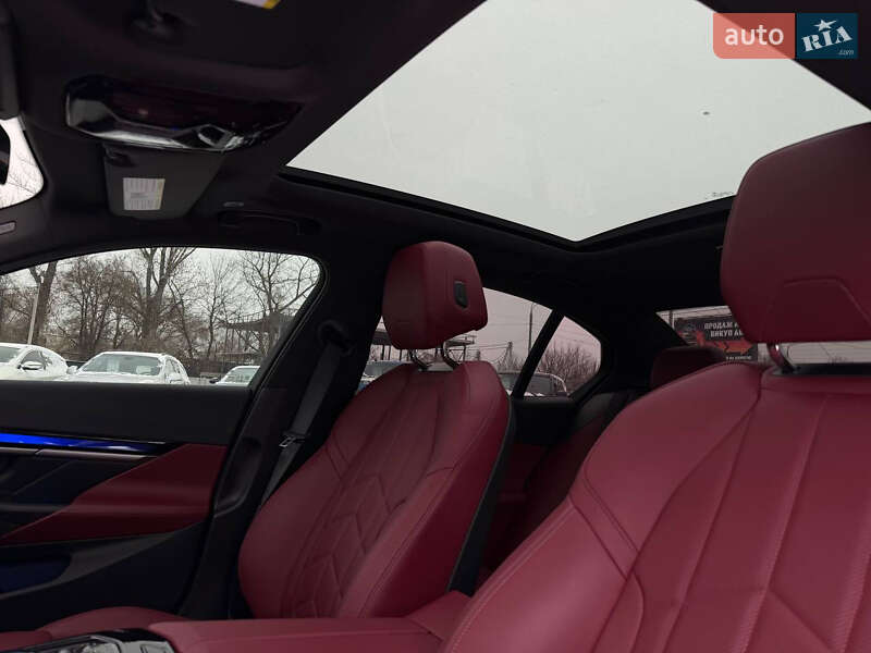 Седан BMW i5 2024 в Харькове