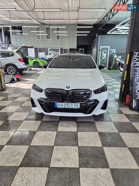 Седан BMW i5 2023 в Києві