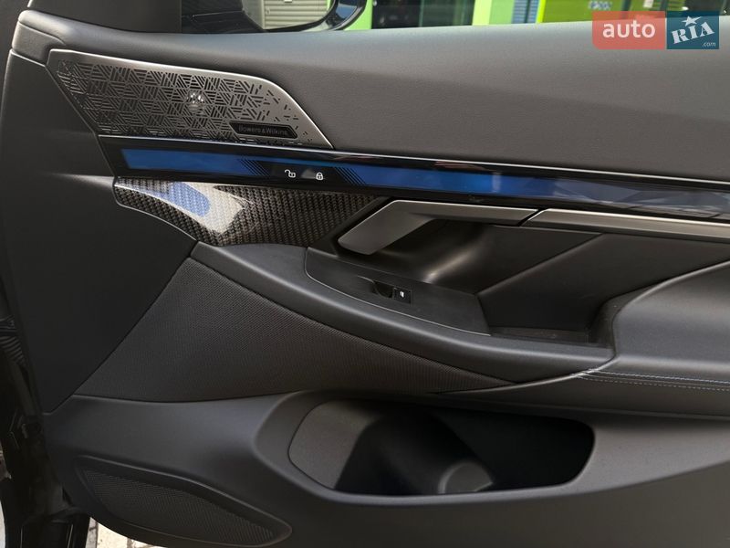 Седан BMW i5 2023 в Киеве