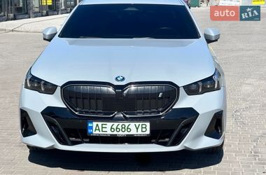 Седан BMW i5 2023 в Днепре