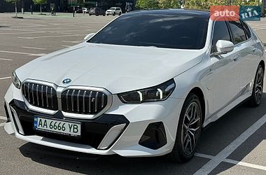 Седан BMW i5 2024 в Киеве