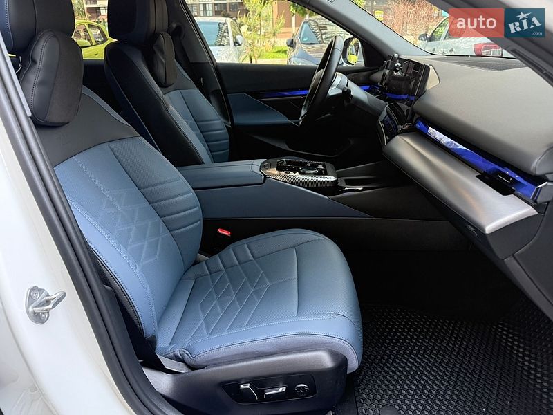 Седан BMW i5 2024 в Киеве