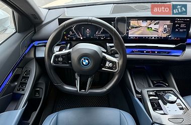 Седан BMW i5 2024 в Киеве