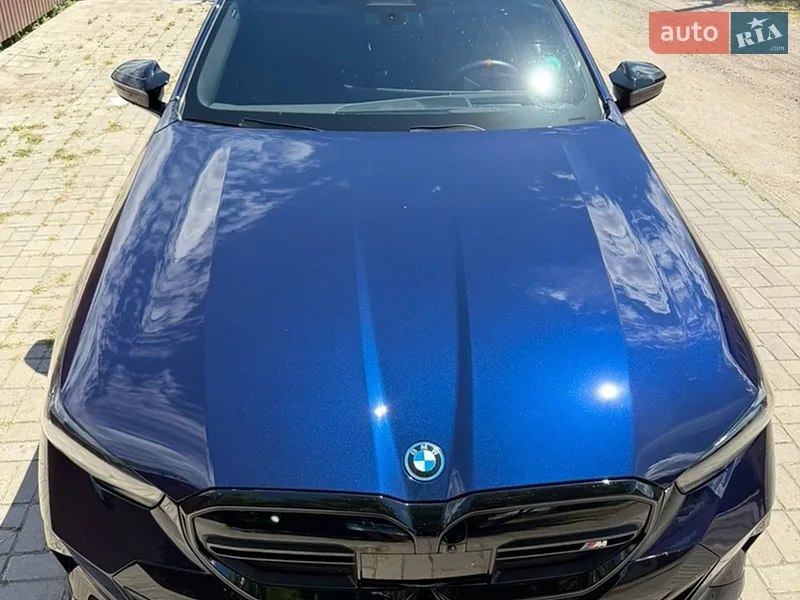 BMW i5