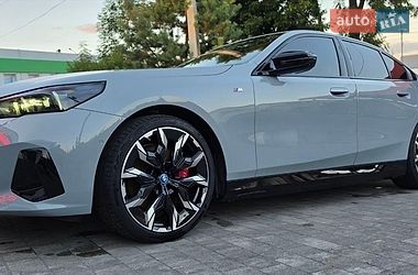 Седан BMW i5 2024 в Львові