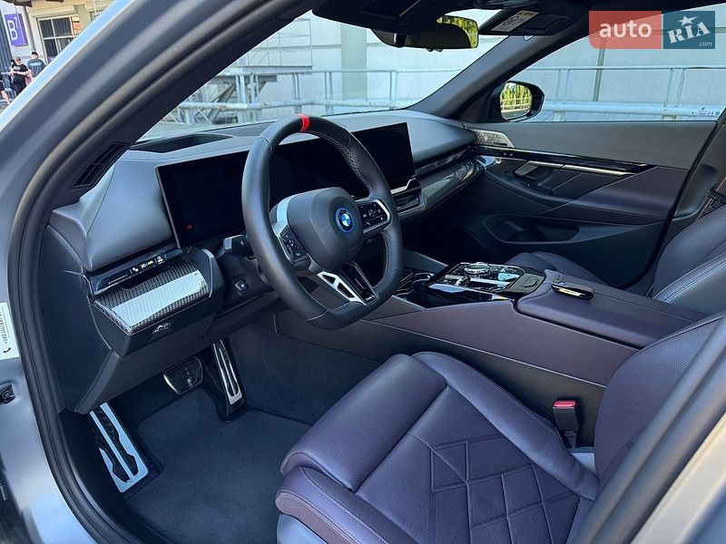 Седан BMW i5 2024 в Києві