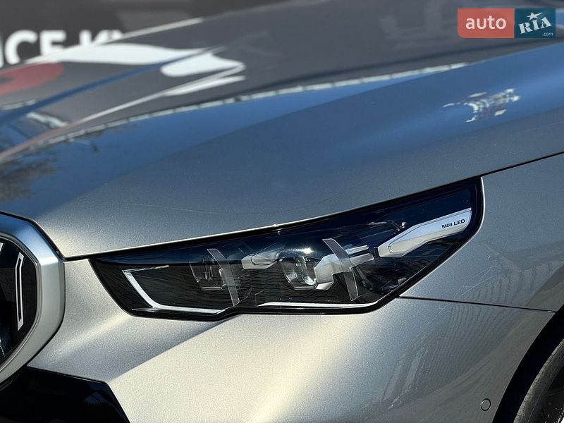 Седан BMW i5 2024 в Києві