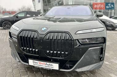 Седан BMW i7 2023 в Хмельницком