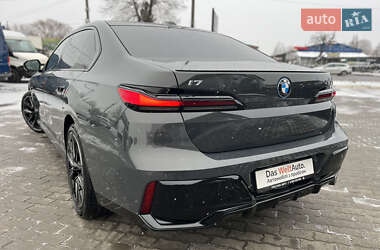 Седан BMW i7 2023 в Хмельницком