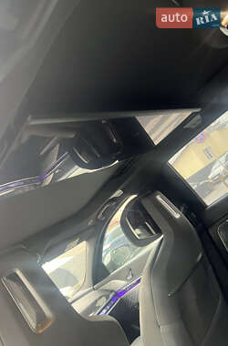 Седан BMW i7 2022 в 