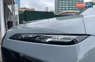 Седан BMW i7 2023 в 