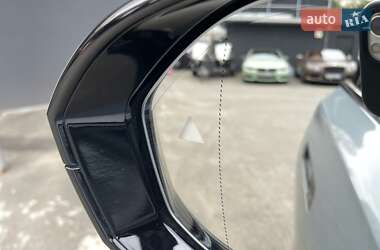 Седан BMW i7 2023 в 
