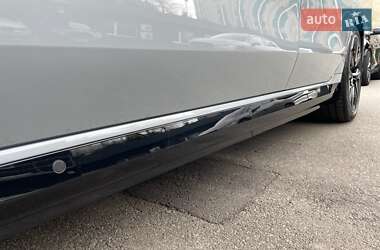 Седан BMW i7 2023 в 