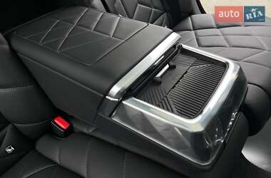 Седан BMW i7 2023 в 